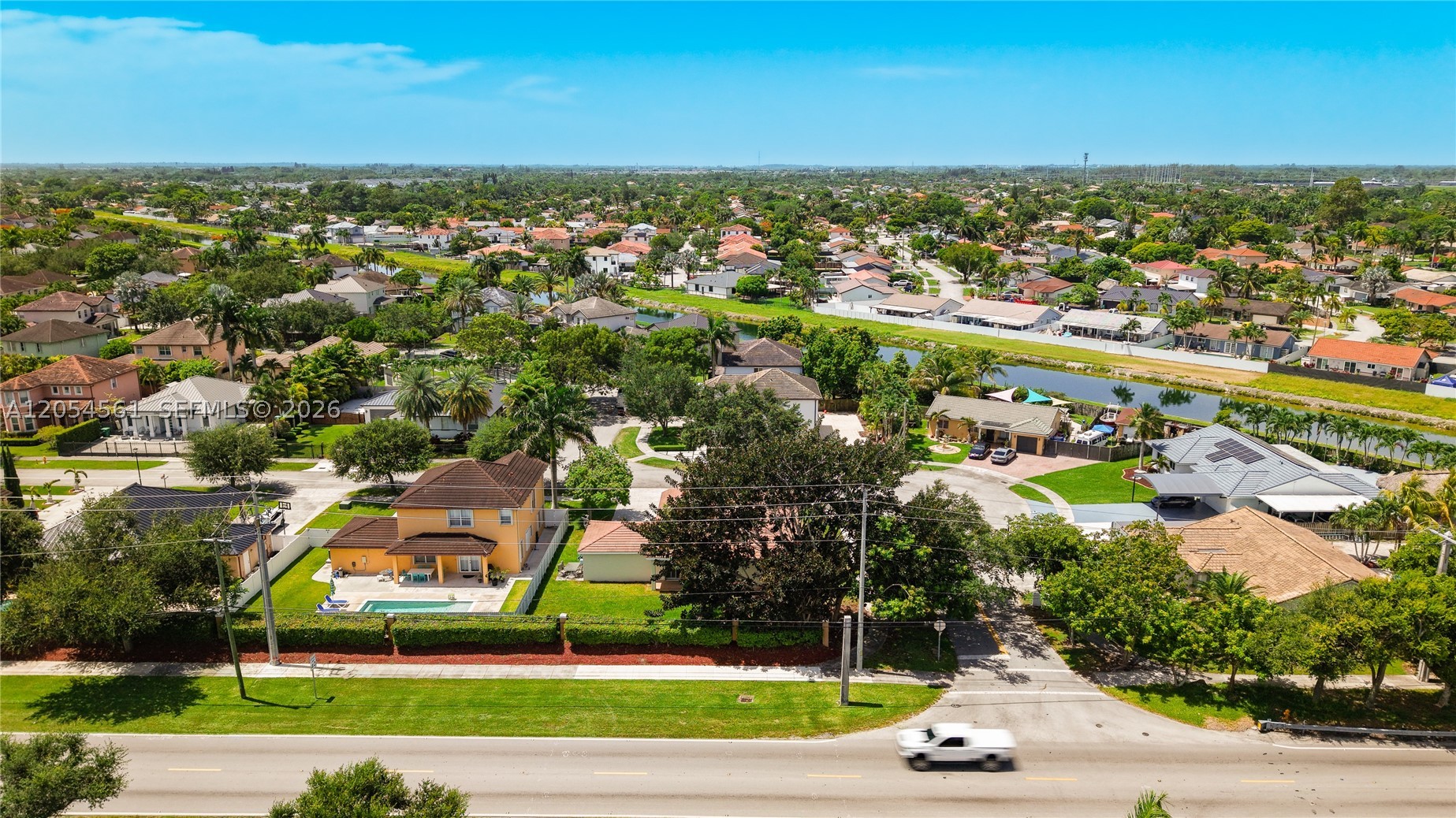 COUNTRYSIDE - Residential
