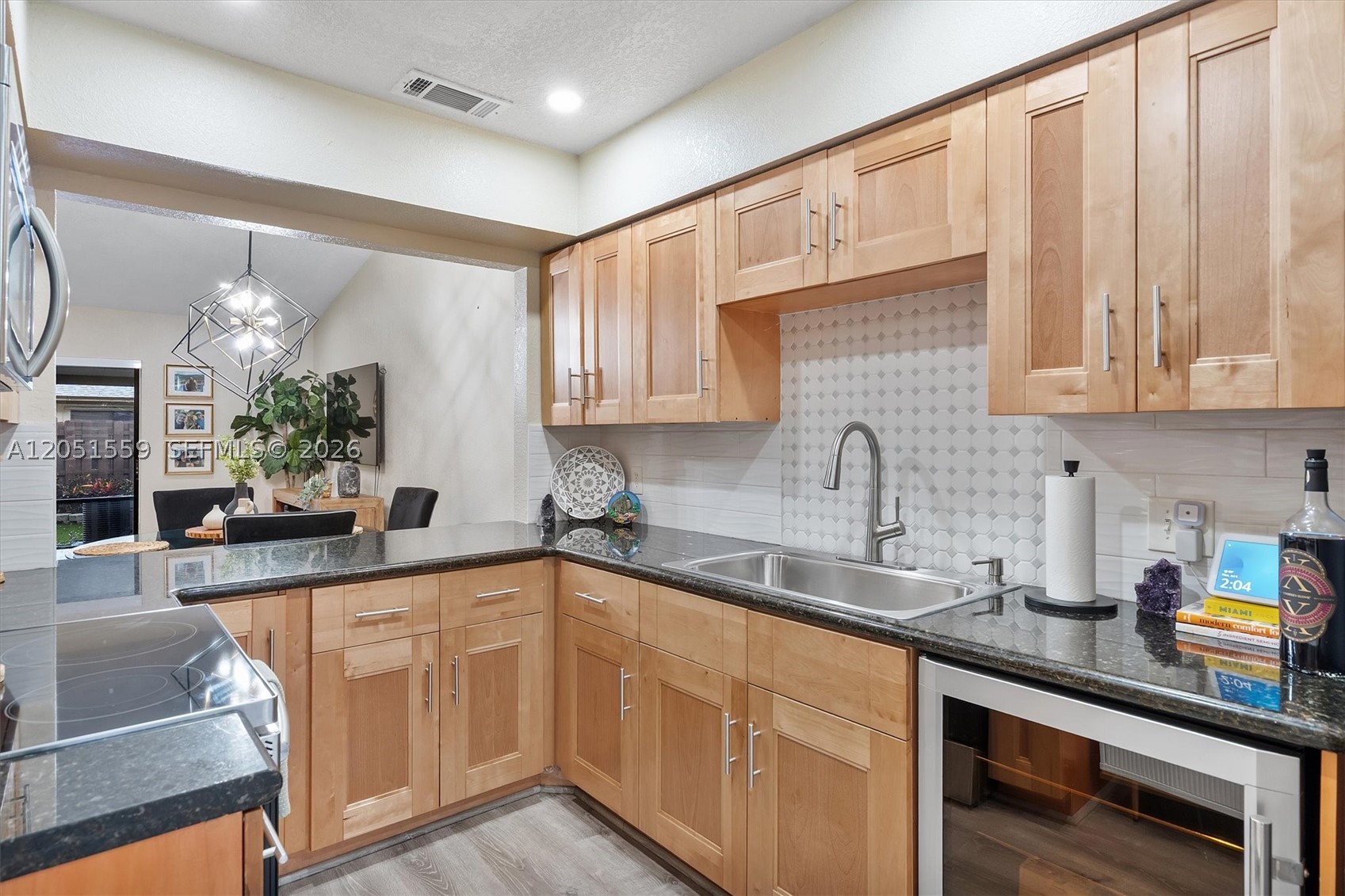 EVERGLADES SUGAR & LAND C - Residential Lease