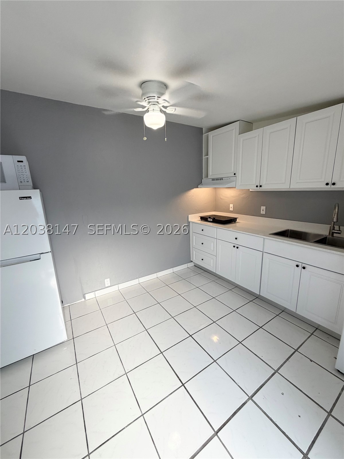 Great opportunity to rent a recently updated 1 bedroom 1 bath studio. With access to a private patio and convenience parking space. Ideally situated with quick access to I-95, 441 and the Florida Turnpike, just minutes from several grocery stores.