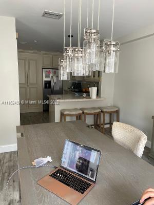 SOMERSET FOUR REPLAT - Residential Lease