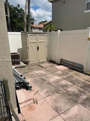 SOMERSET FOUR REPLAT - Residential Lease