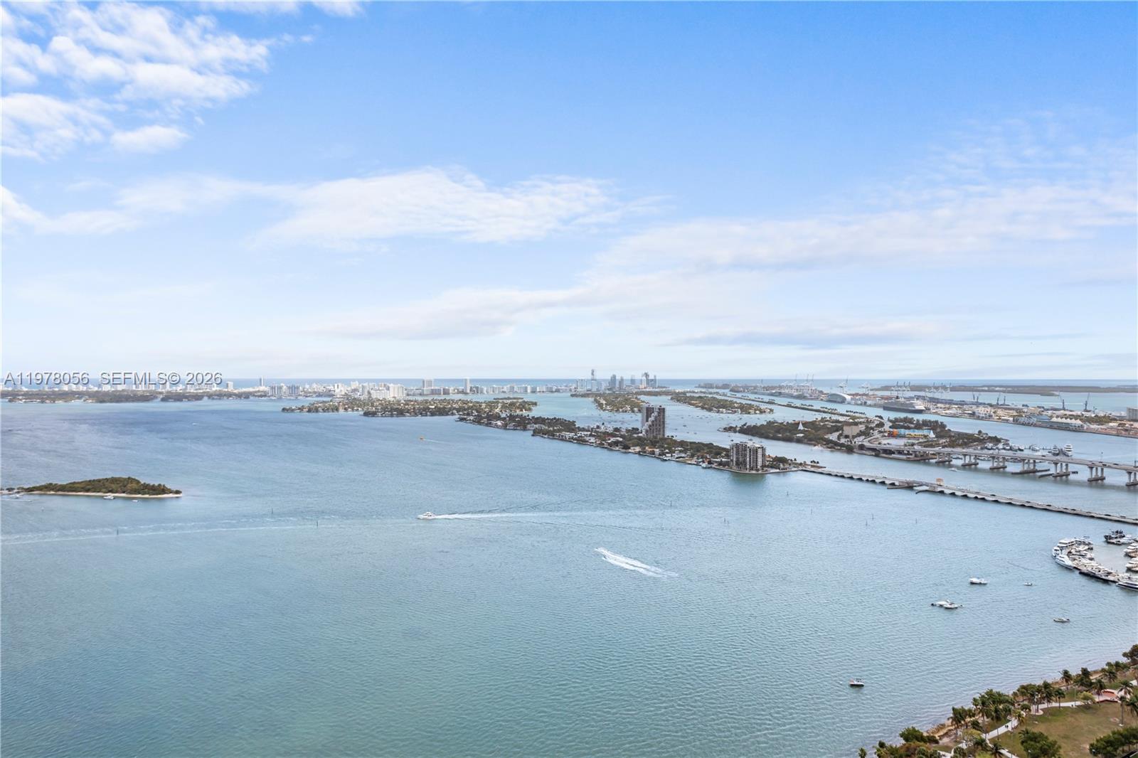 PARAMOUNT BAY CONDO - Residential