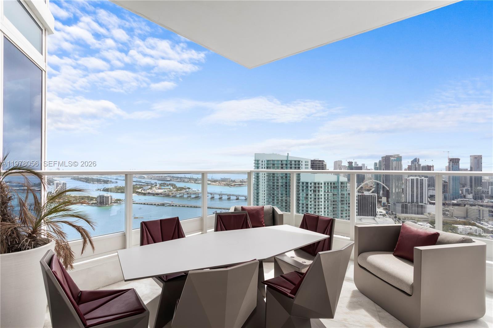 PARAMOUNT BAY CONDO - Residential