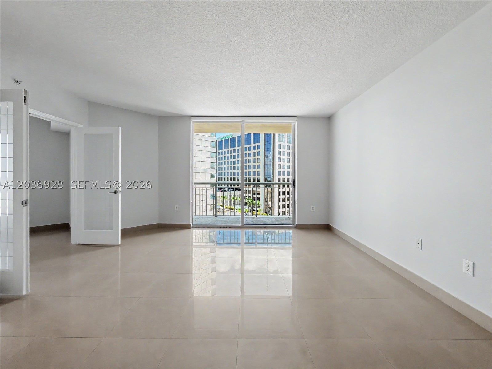 METROPOLIS I AT DADELAND - Residential Lease