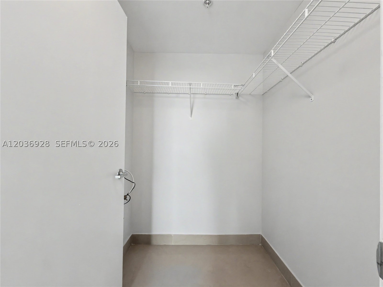 METROPOLIS I AT DADELAND - Residential Lease