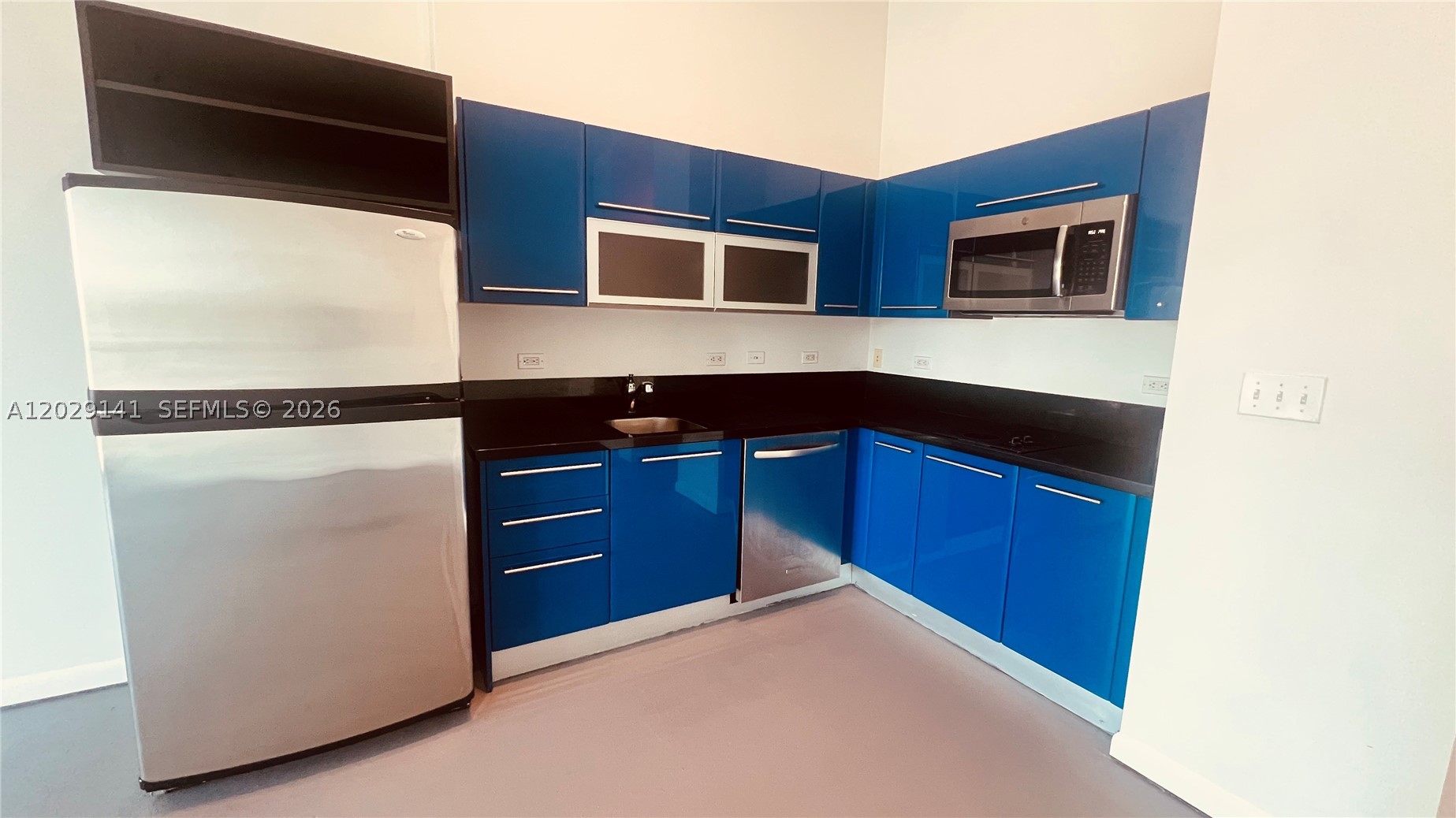 VIZCAYNE SOUTH CONDO - Residential Lease