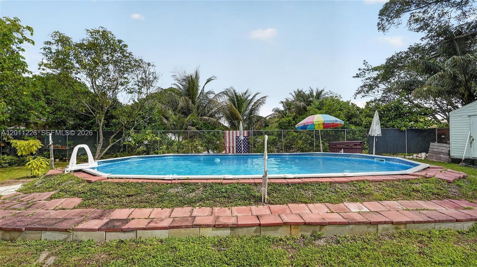 CAROL CITY GARDENS - Residential