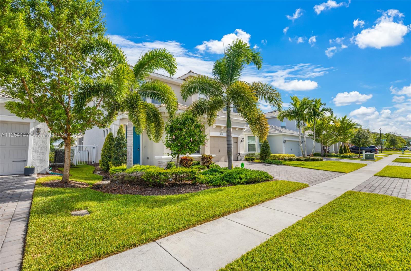 HILLCREST COUNTRY CLUB SO - Residential