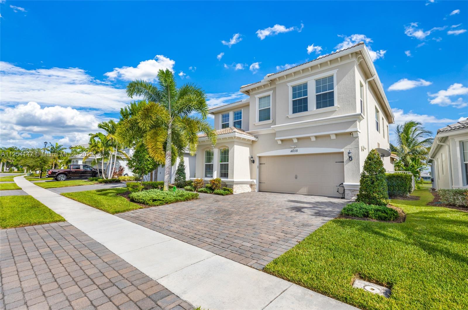 HILLCREST COUNTRY CLUB SO - Residential