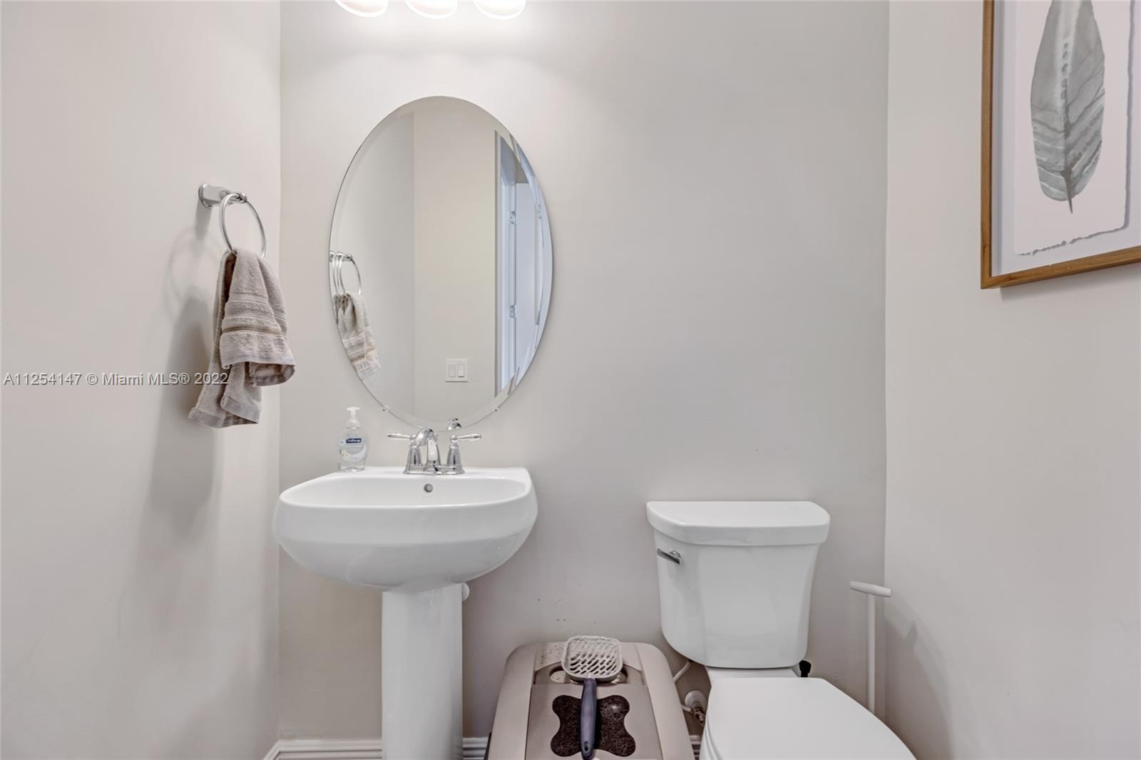 HILLCREST COUNTRY CLUB SO - Residential