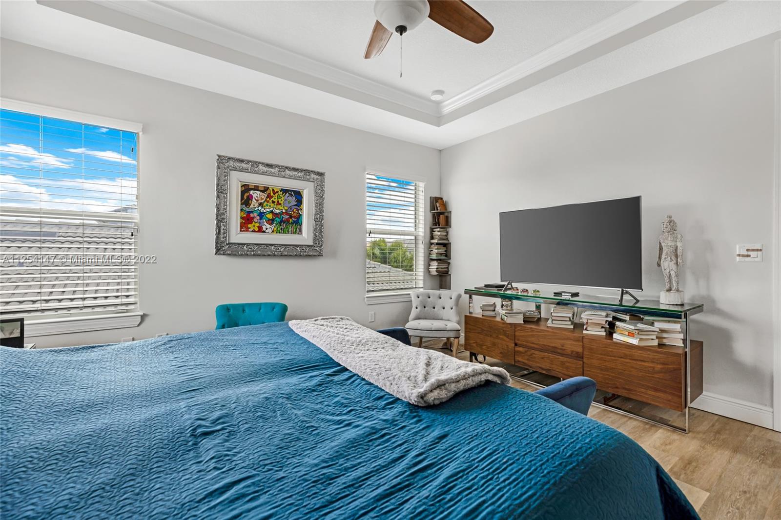 HILLCREST COUNTRY CLUB SO - Residential