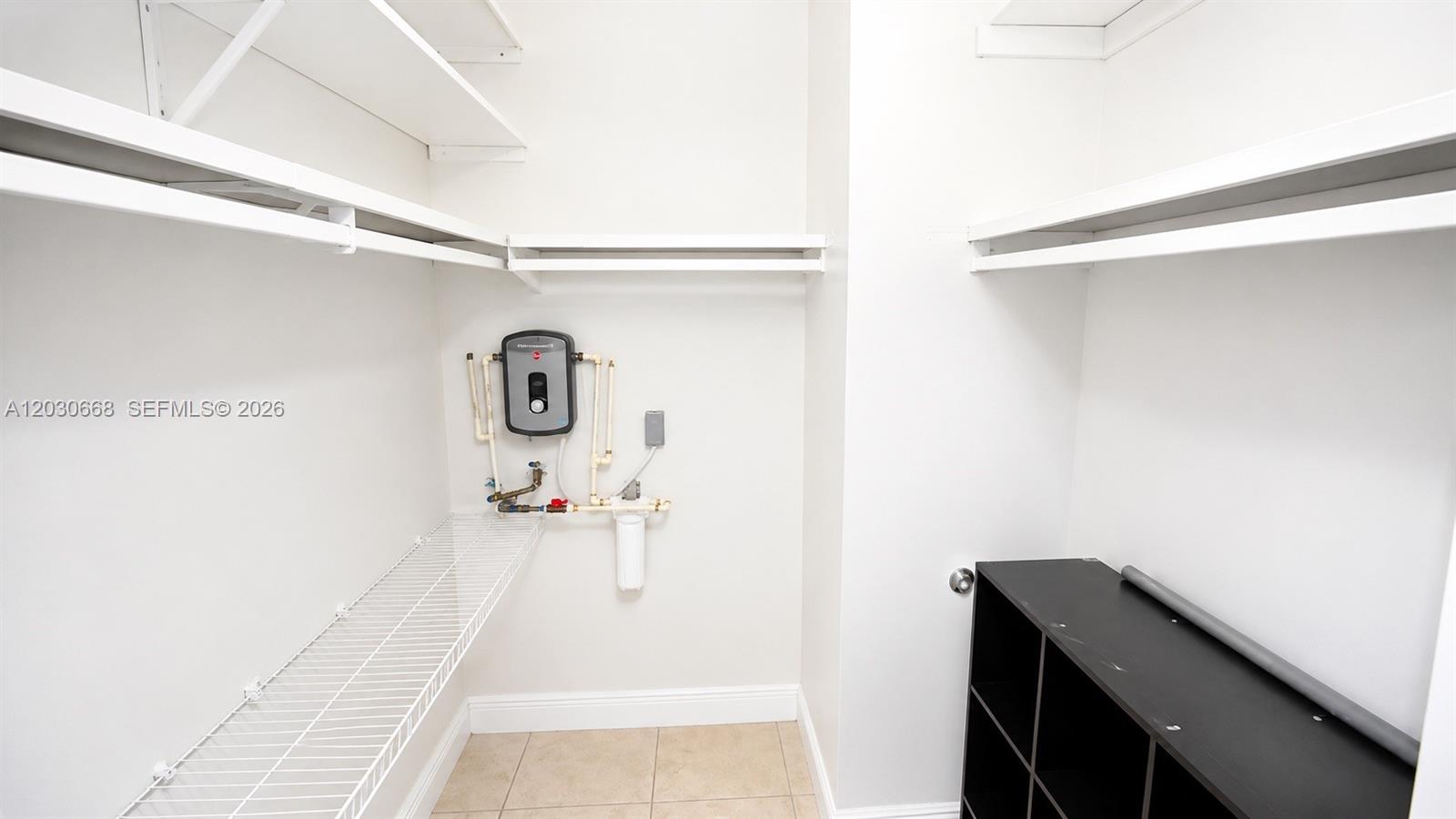 HEATHER WALK CONDO - Residential Lease