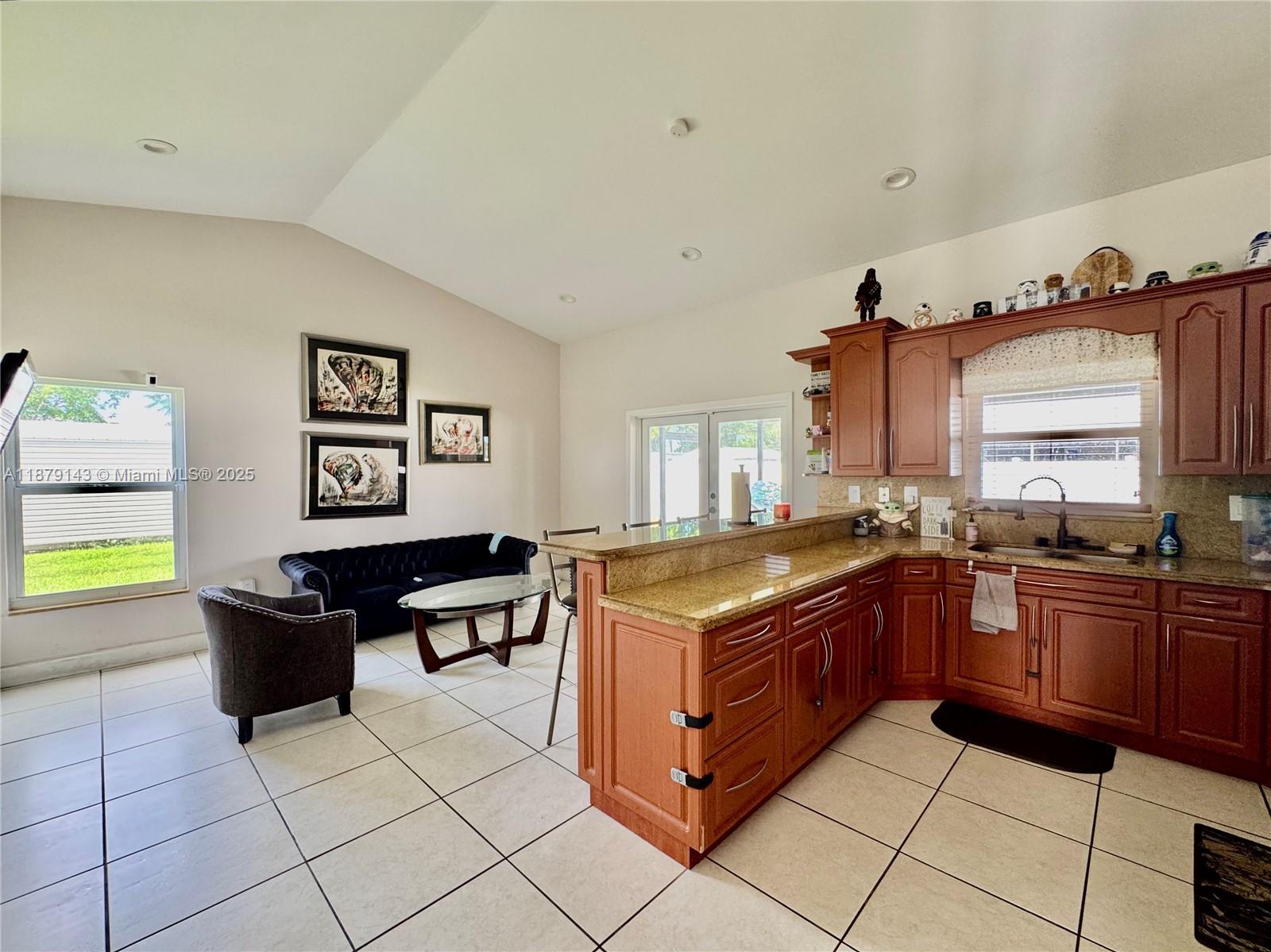 REDLANDS BEST - Residential