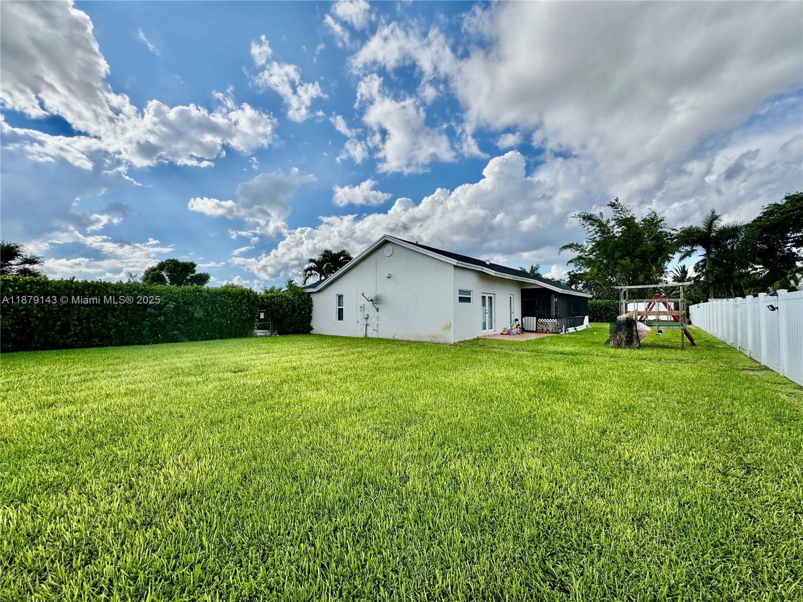 REDLANDS BEST - Residential