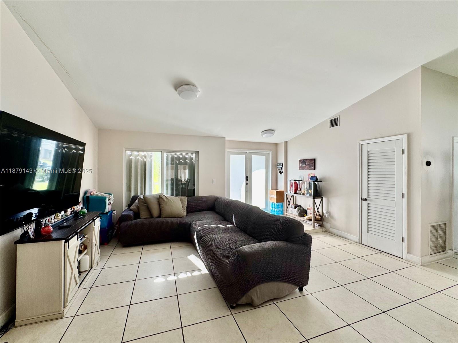REDLANDS BEST - Residential