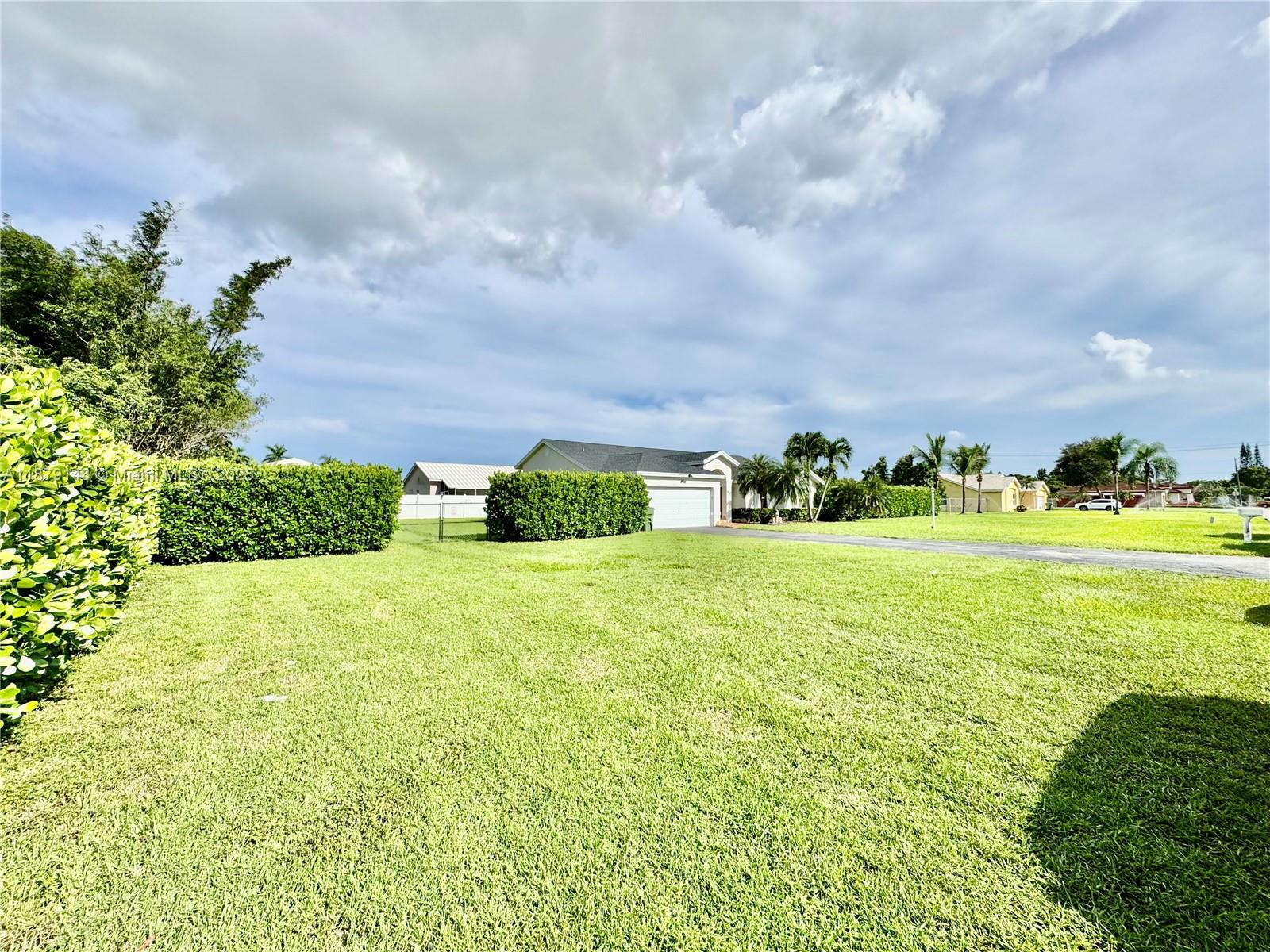 REDLANDS BEST - Residential