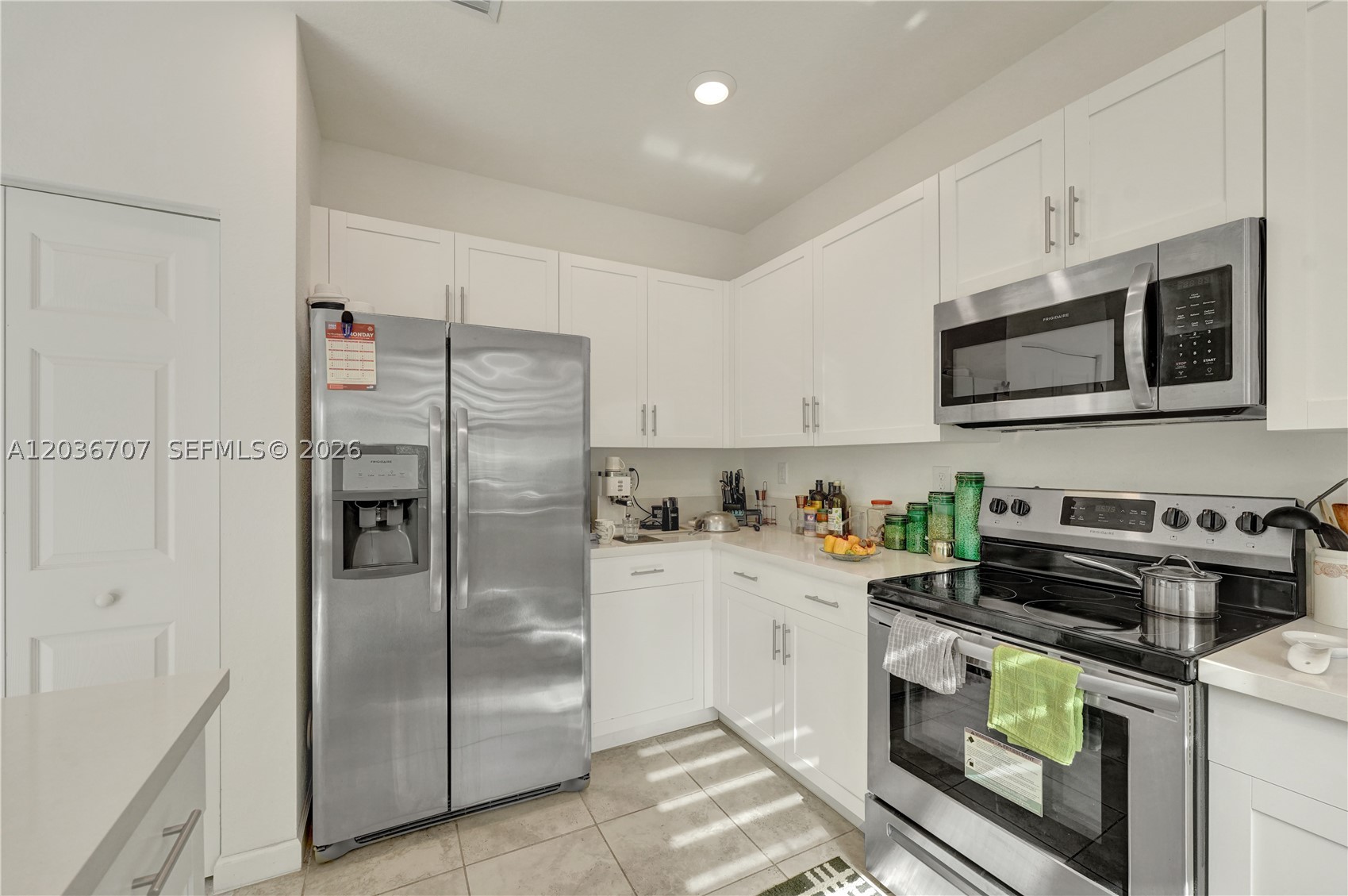 VIA VENTURA NEIGHBORHOOD - Residential