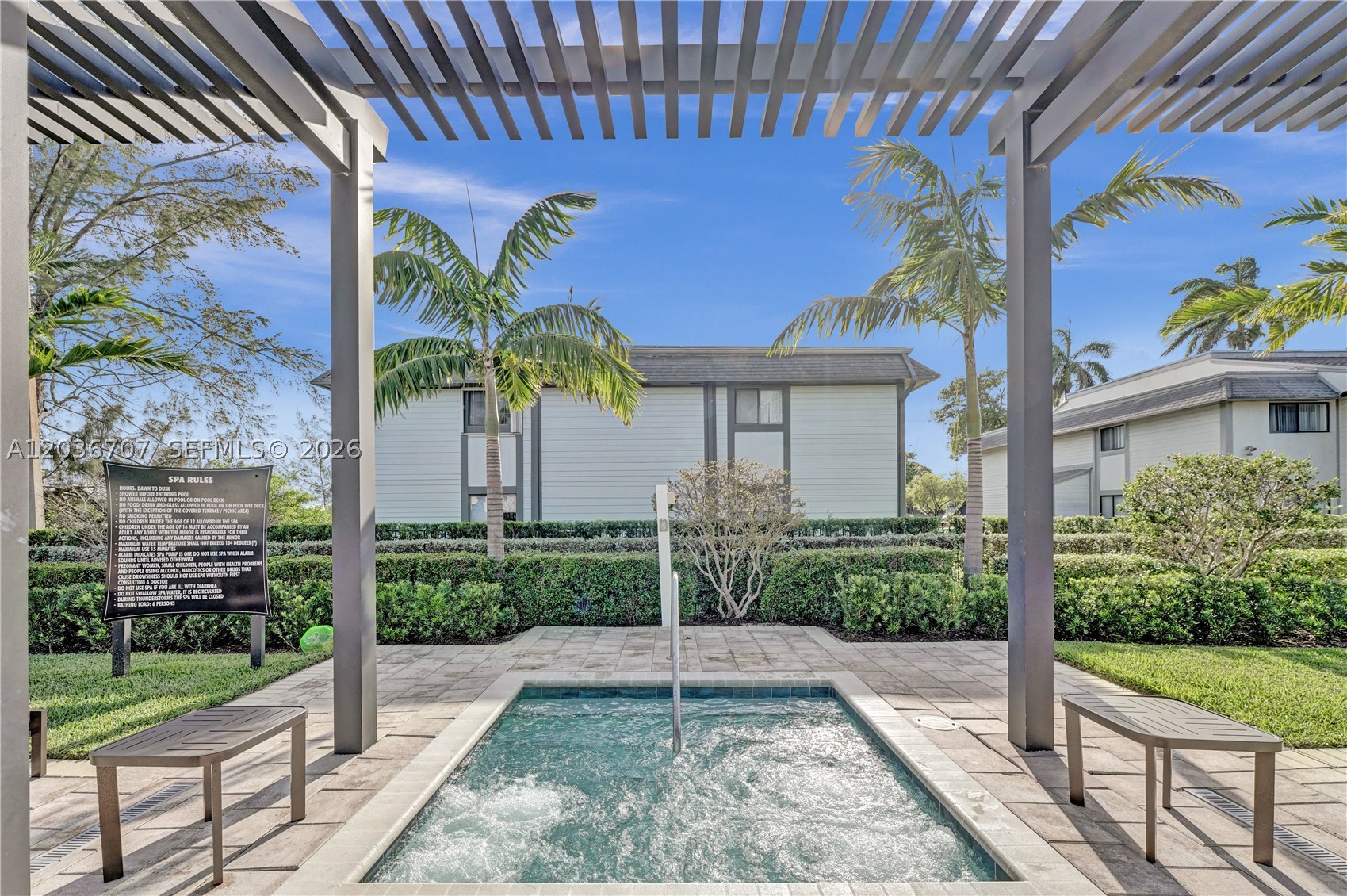 VIA VENTURA NEIGHBORHOOD - Residential