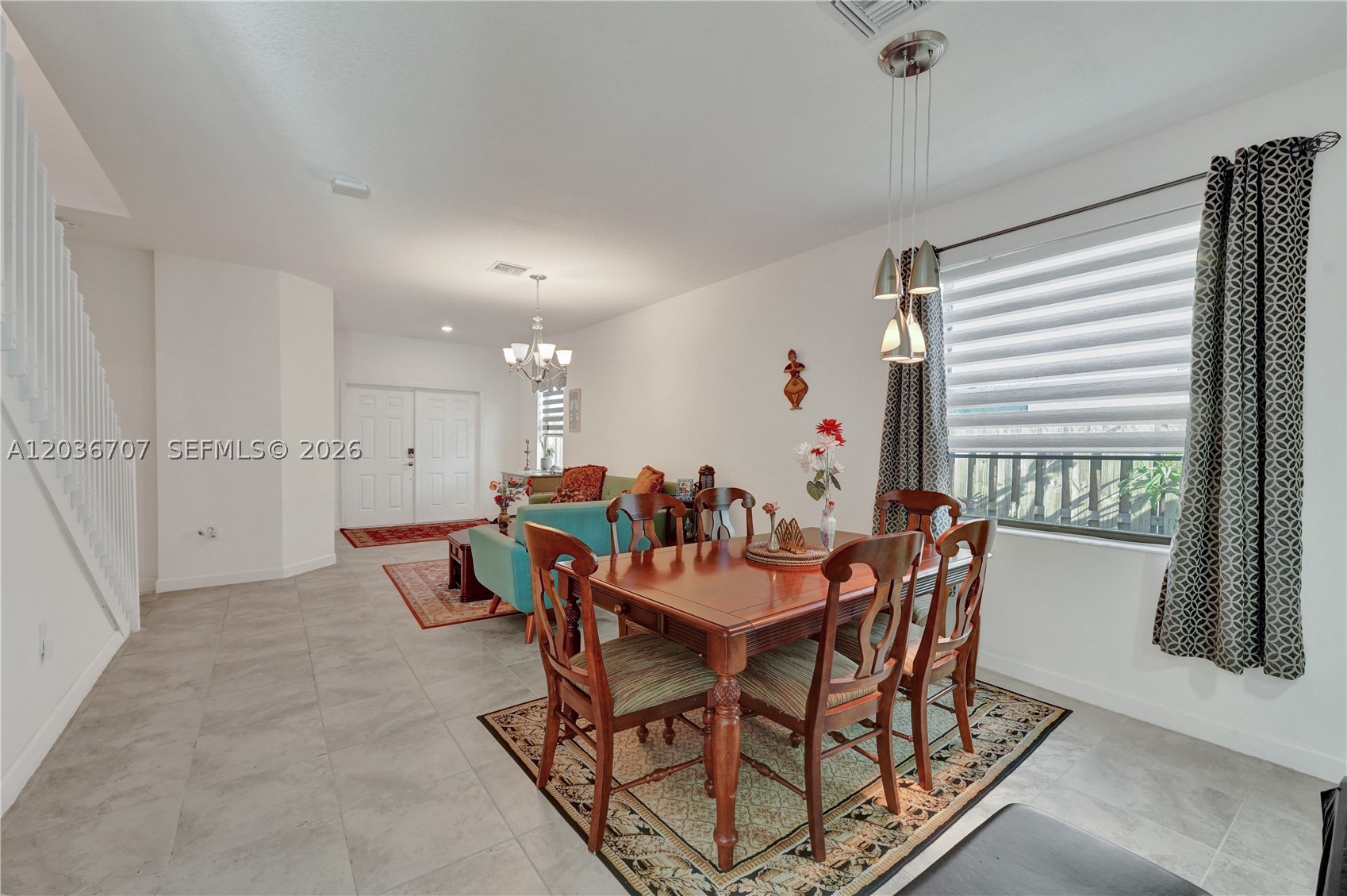 VIA VENTURA NEIGHBORHOOD - Residential
