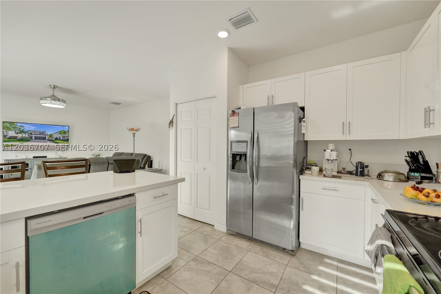 VIA VENTURA NEIGHBORHOOD - Residential