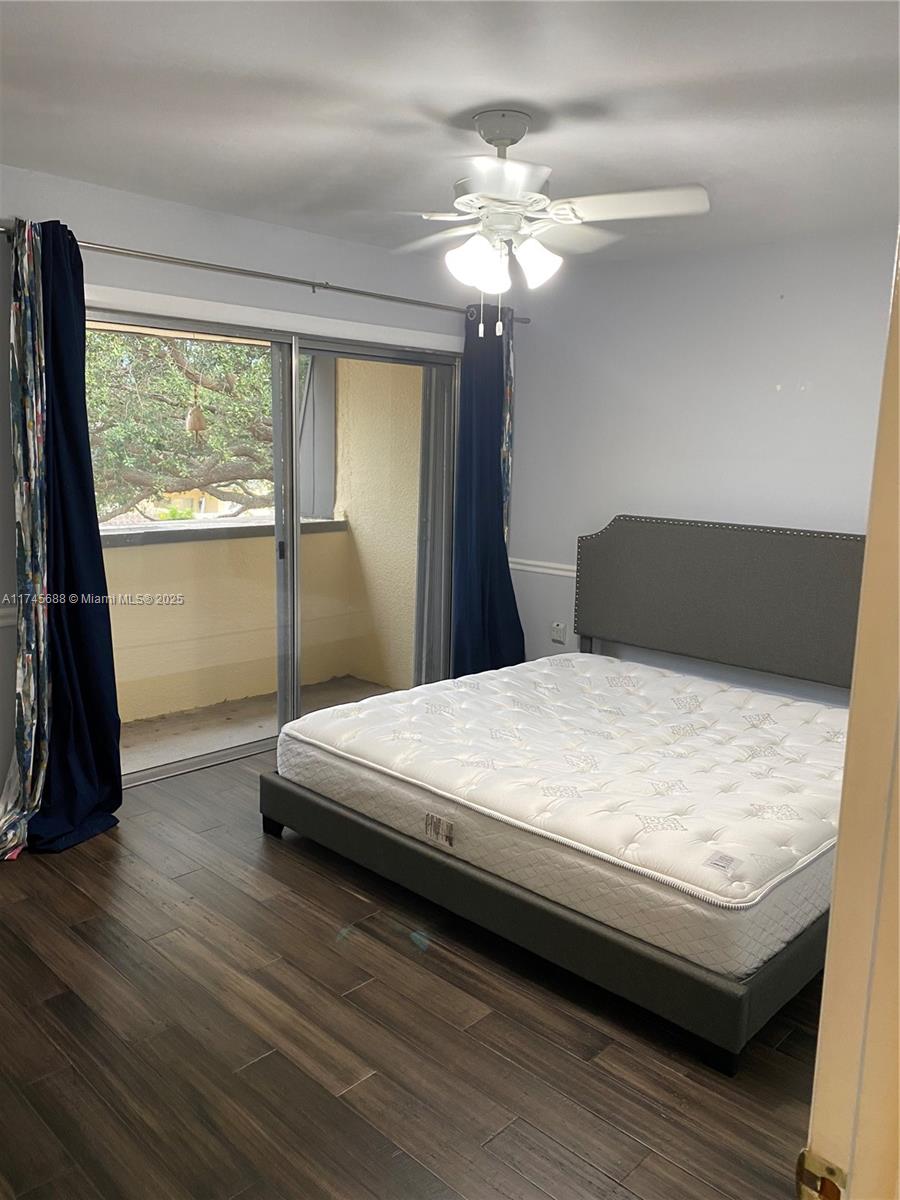 KENDALE LAKES TOWNHOUSE C - Residential Lease