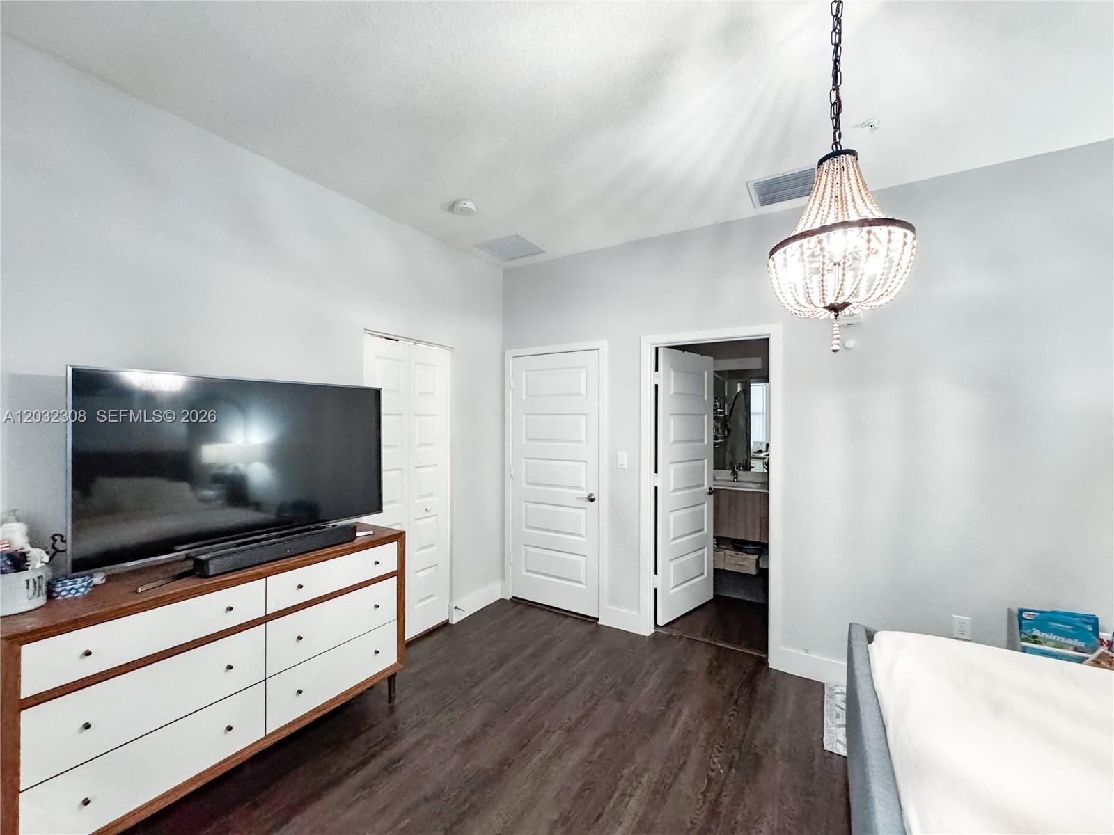 HIGHLAND AT PARK CENTRAL - Residential
