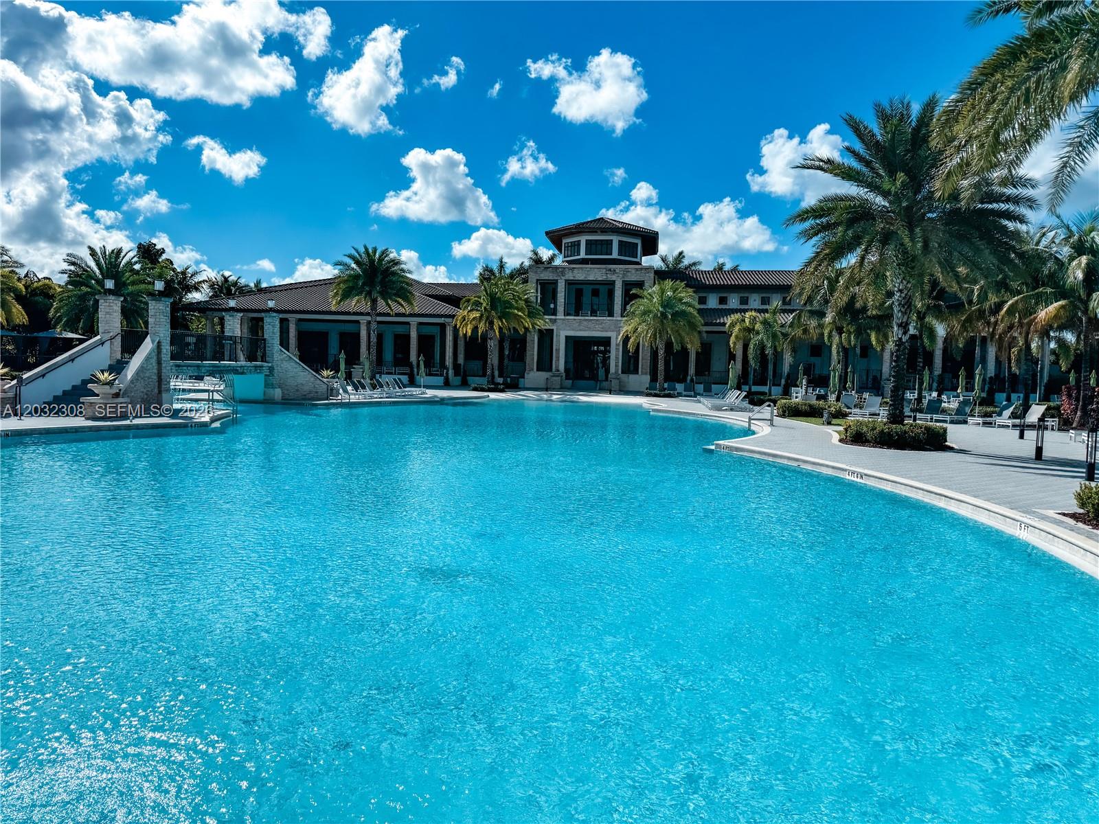 HIGHLAND AT PARK CENTRAL - Residential
