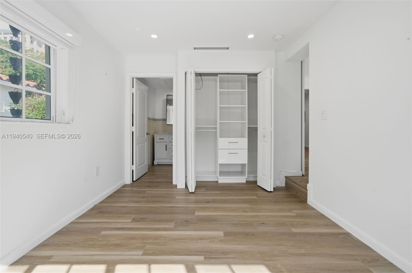 CORAL GATE SEC D - Residential
