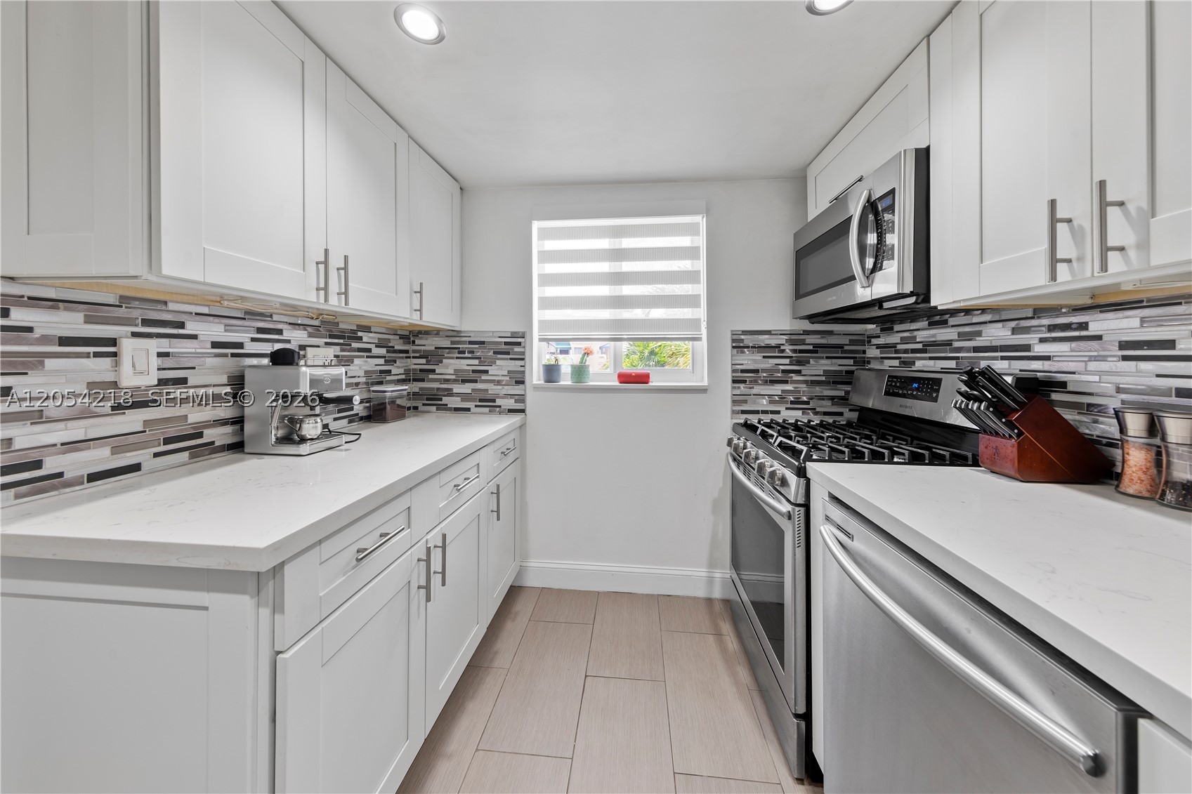 SNAPPER CREEK TOWNHOUSES - Residential Lease