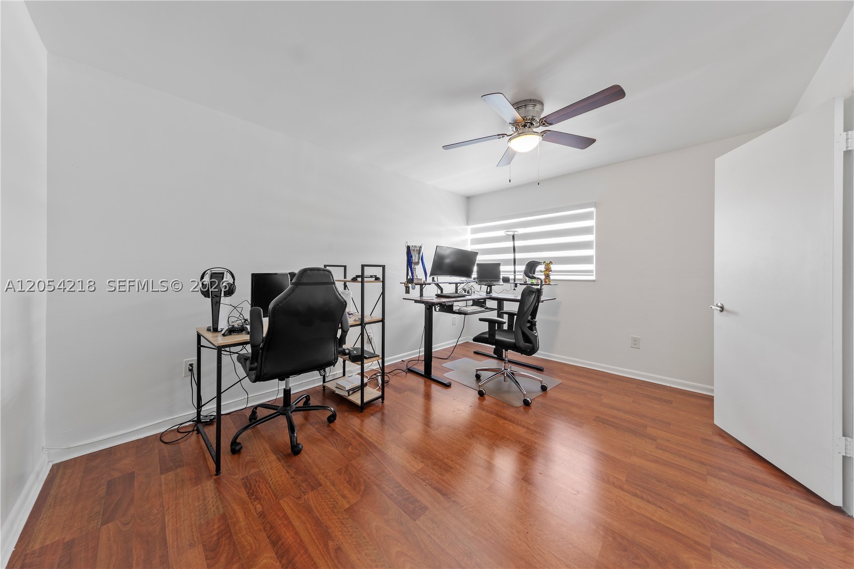 SNAPPER CREEK TOWNHOUSES - Residential Lease
