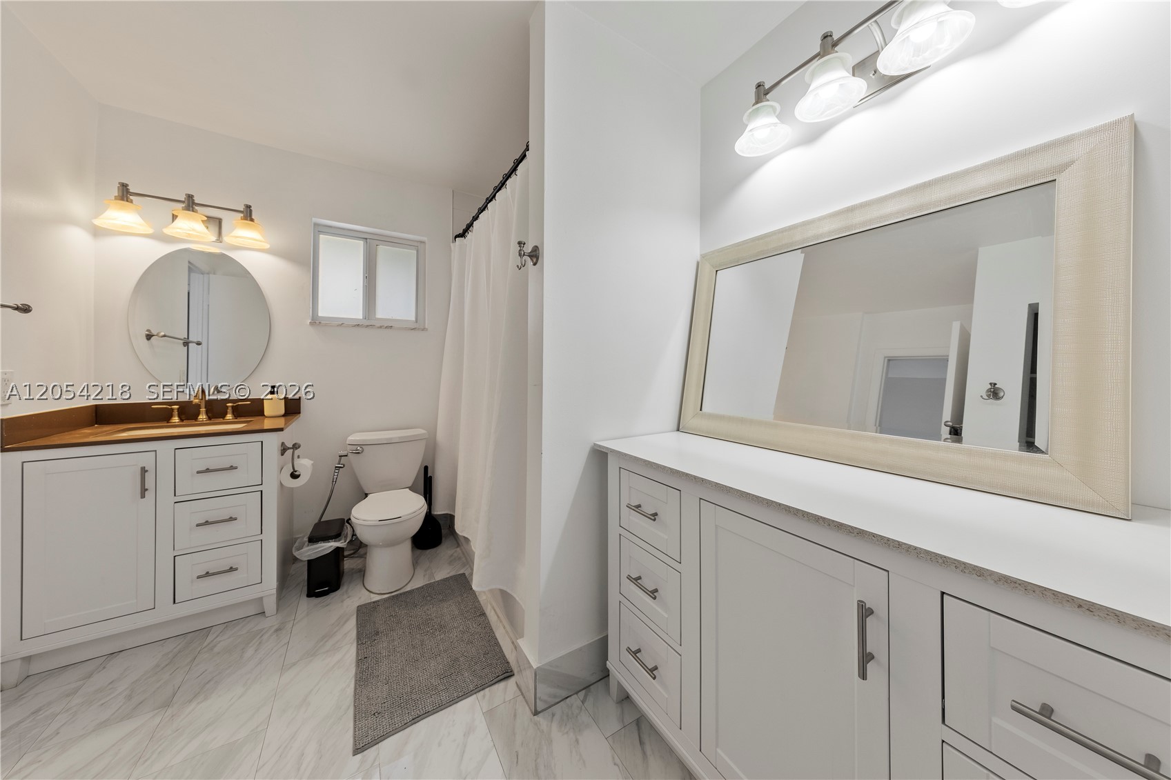 SNAPPER CREEK TOWNHOUSES - Residential Lease