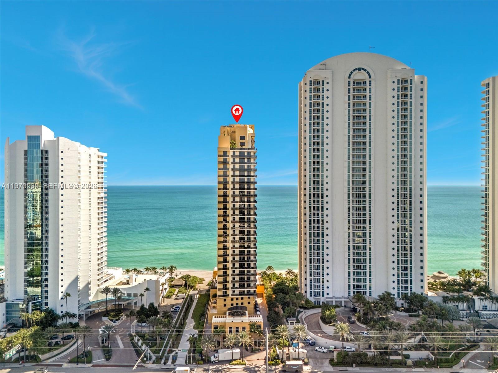 SAYAN CONDO - Residential