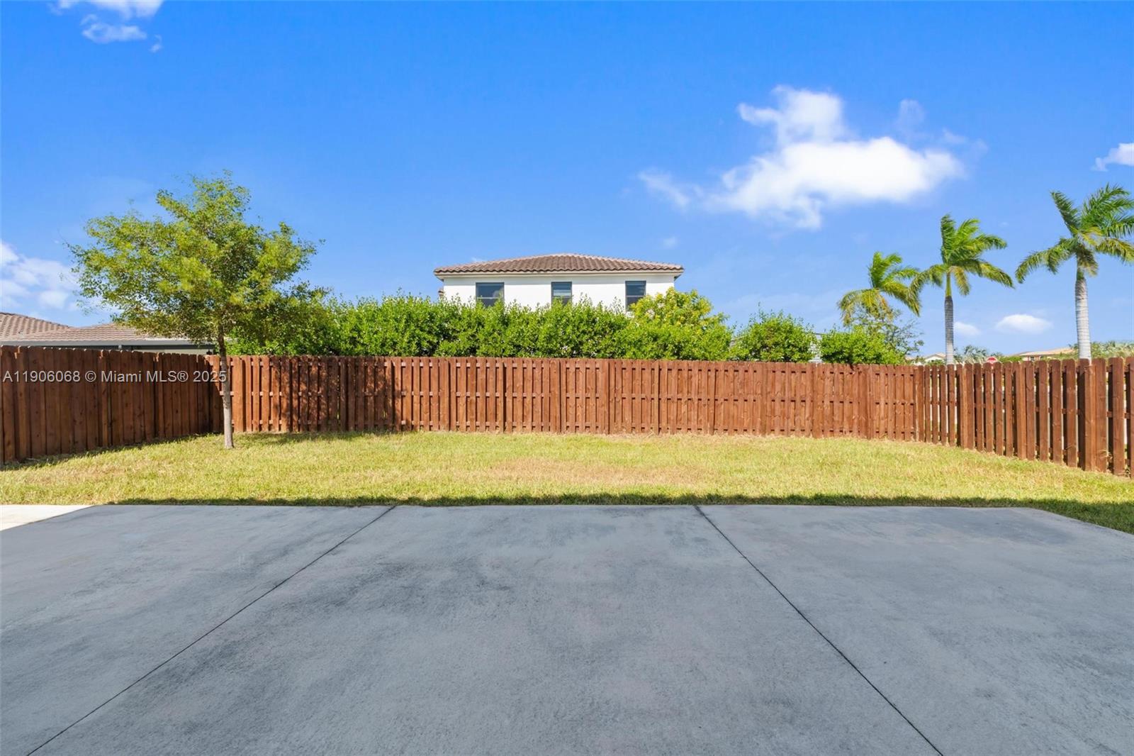 ESTATES AT SILVER PALM - Residential