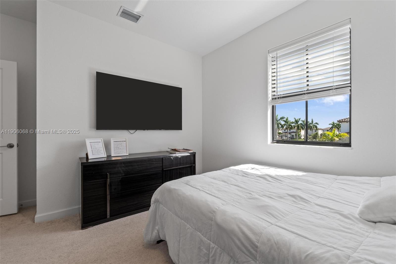 ESTATES AT SILVER PALM - Residential