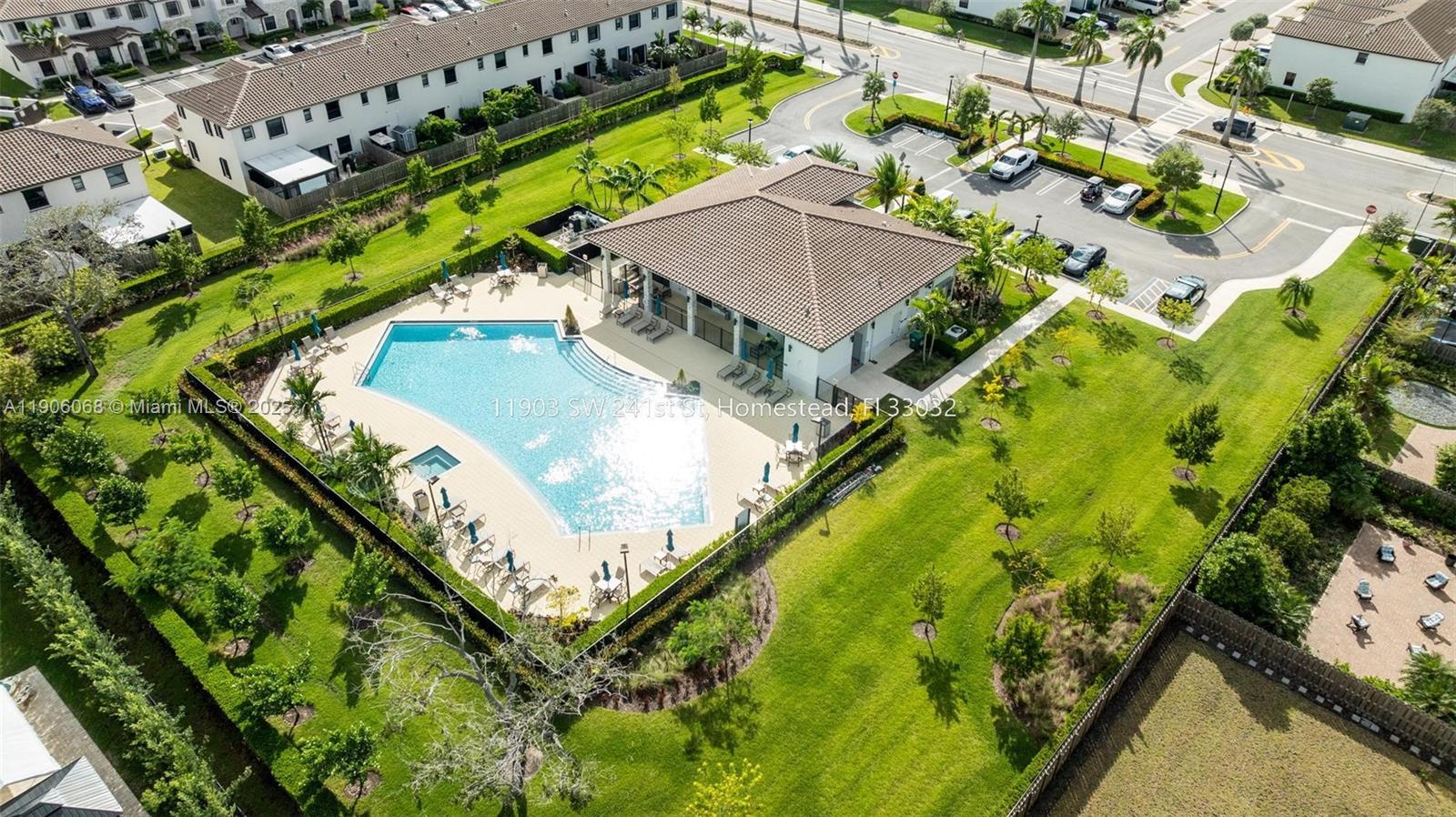 ESTATES AT SILVER PALM - Residential