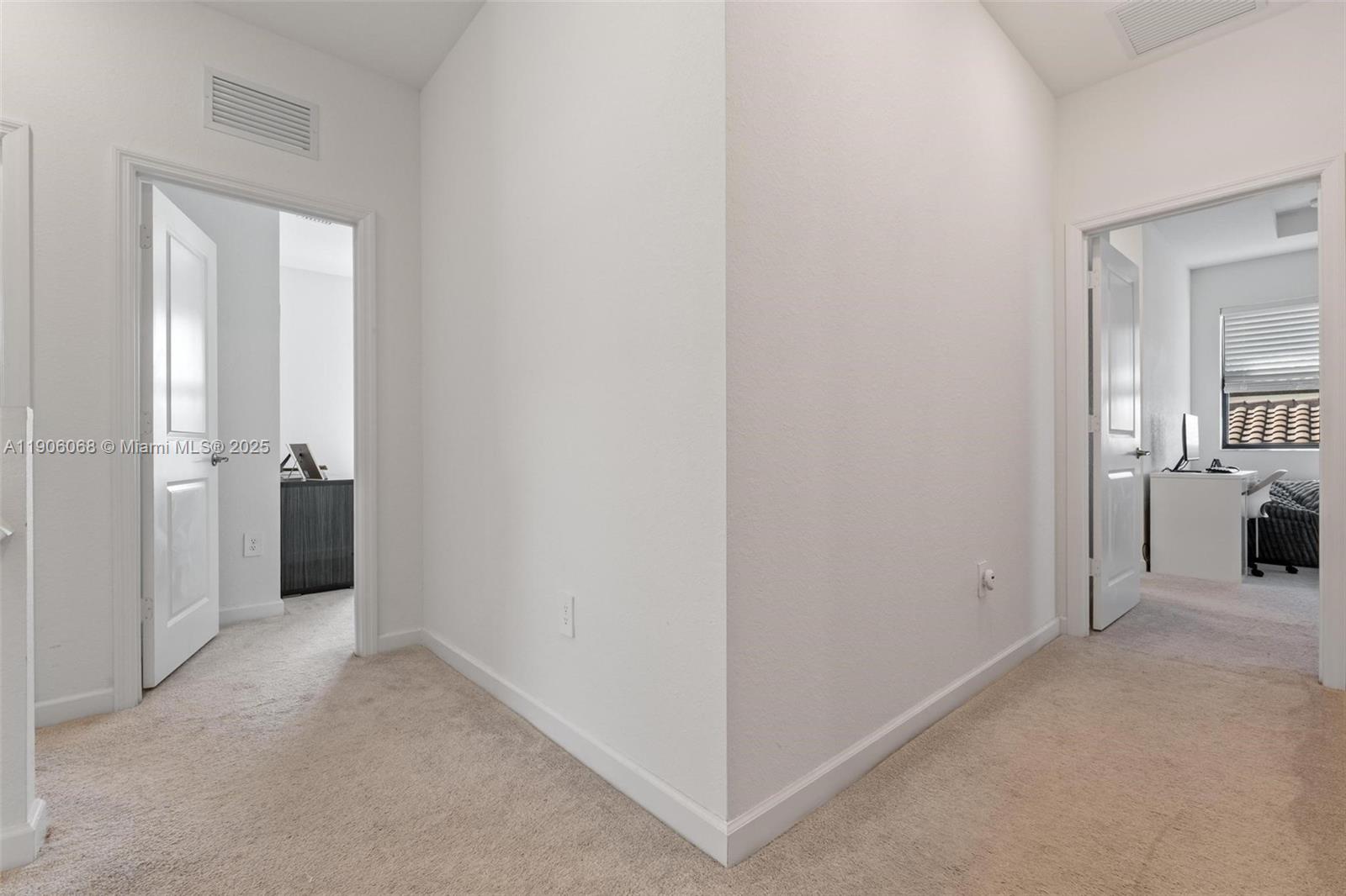 ESTATES AT SILVER PALM - Residential