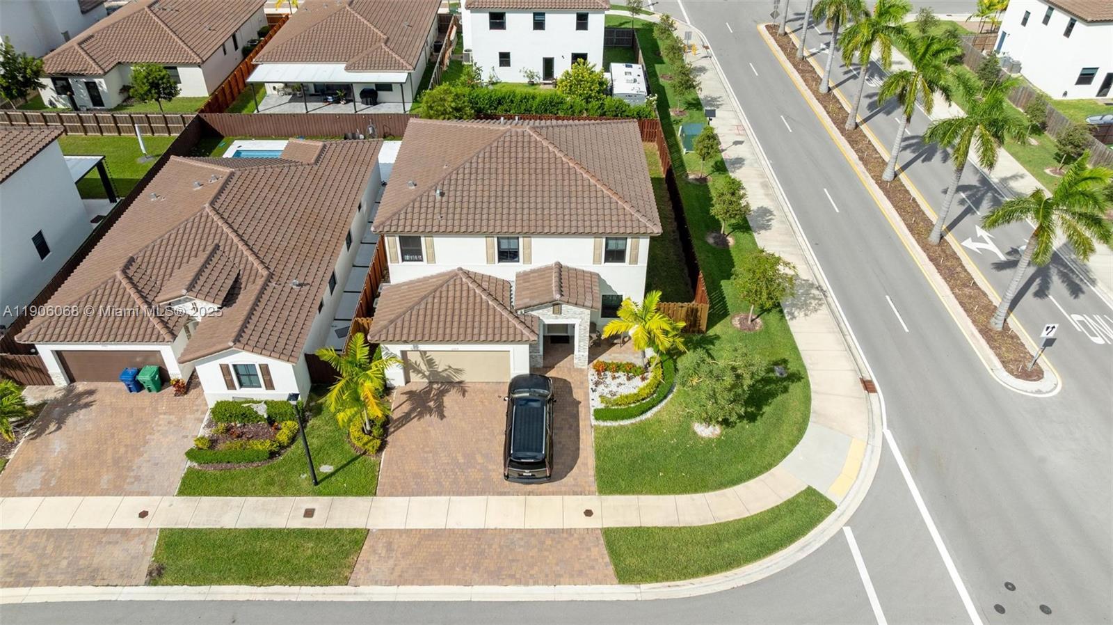 ESTATES AT SILVER PALM - Residential