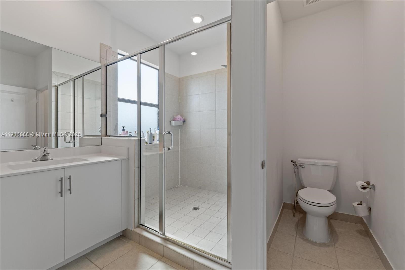 ESTATES AT SILVER PALM - Residential