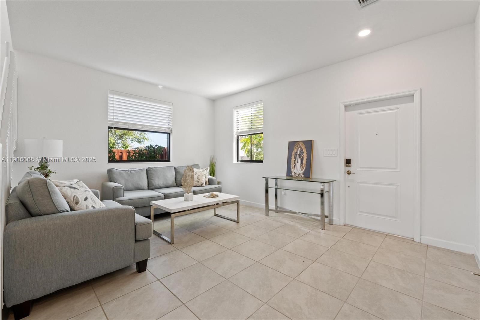 ESTATES AT SILVER PALM - Residential