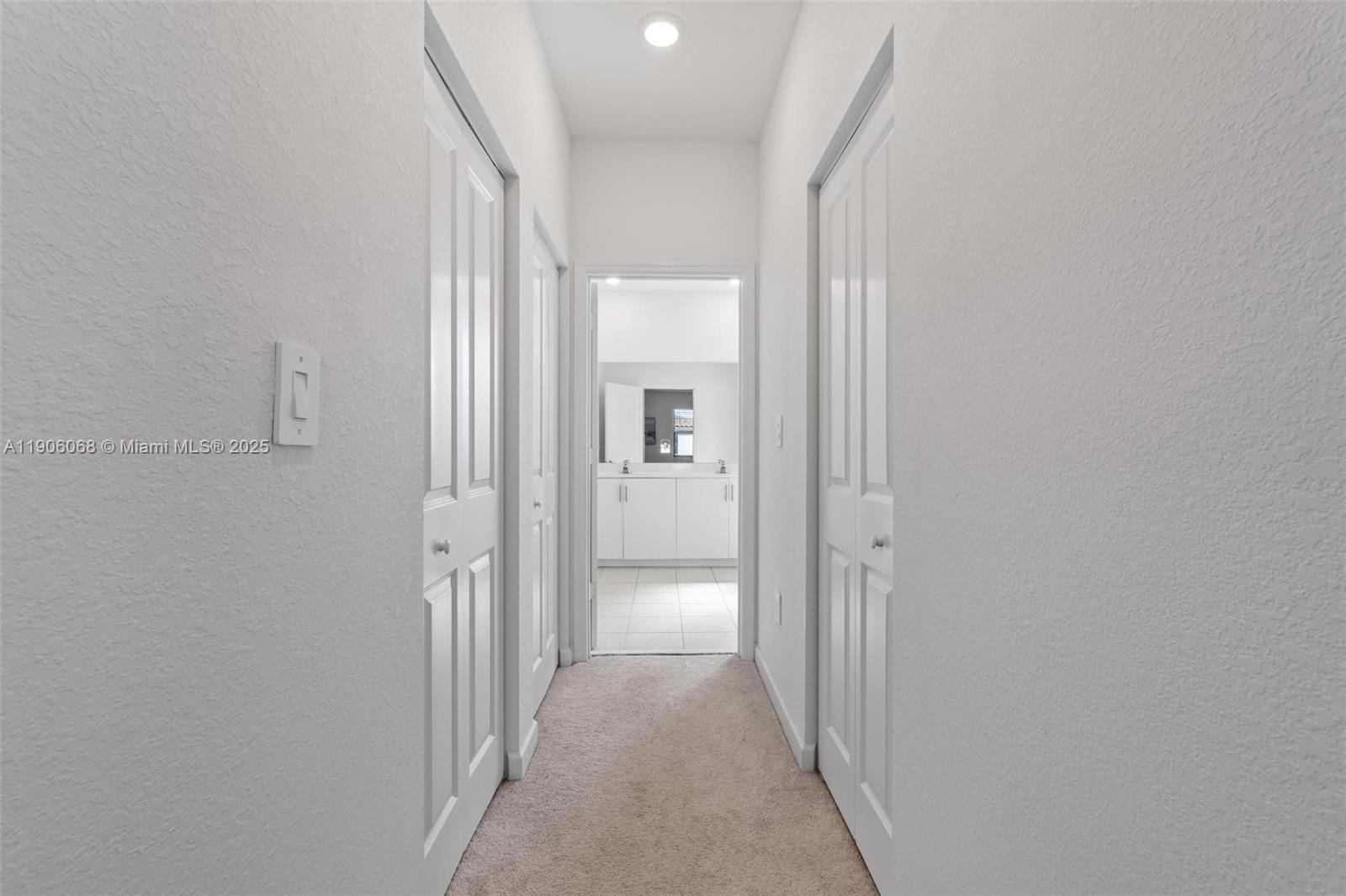 ESTATES AT SILVER PALM - Residential