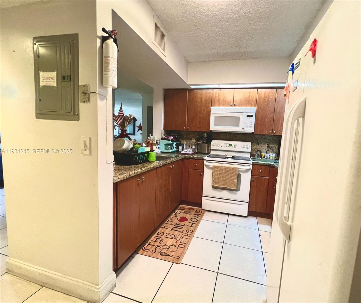 VILLA RUSTICA I CONDO - Residential