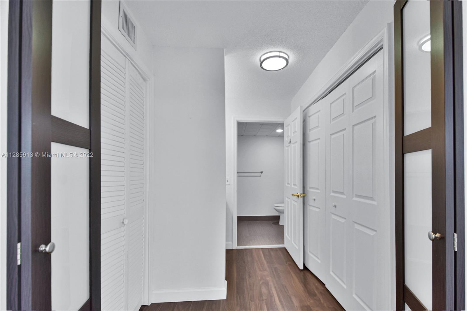 TOWERS OF KENDALE LAKES C - Residential