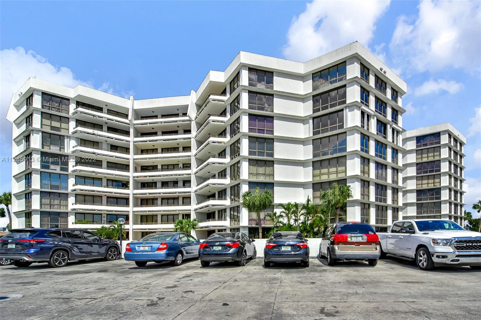TOWERS OF KENDALE LAKES C - Residential