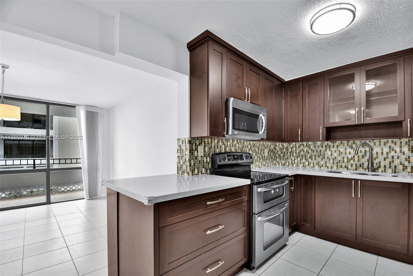 TOWERS OF KENDALE LAKES C - Residential