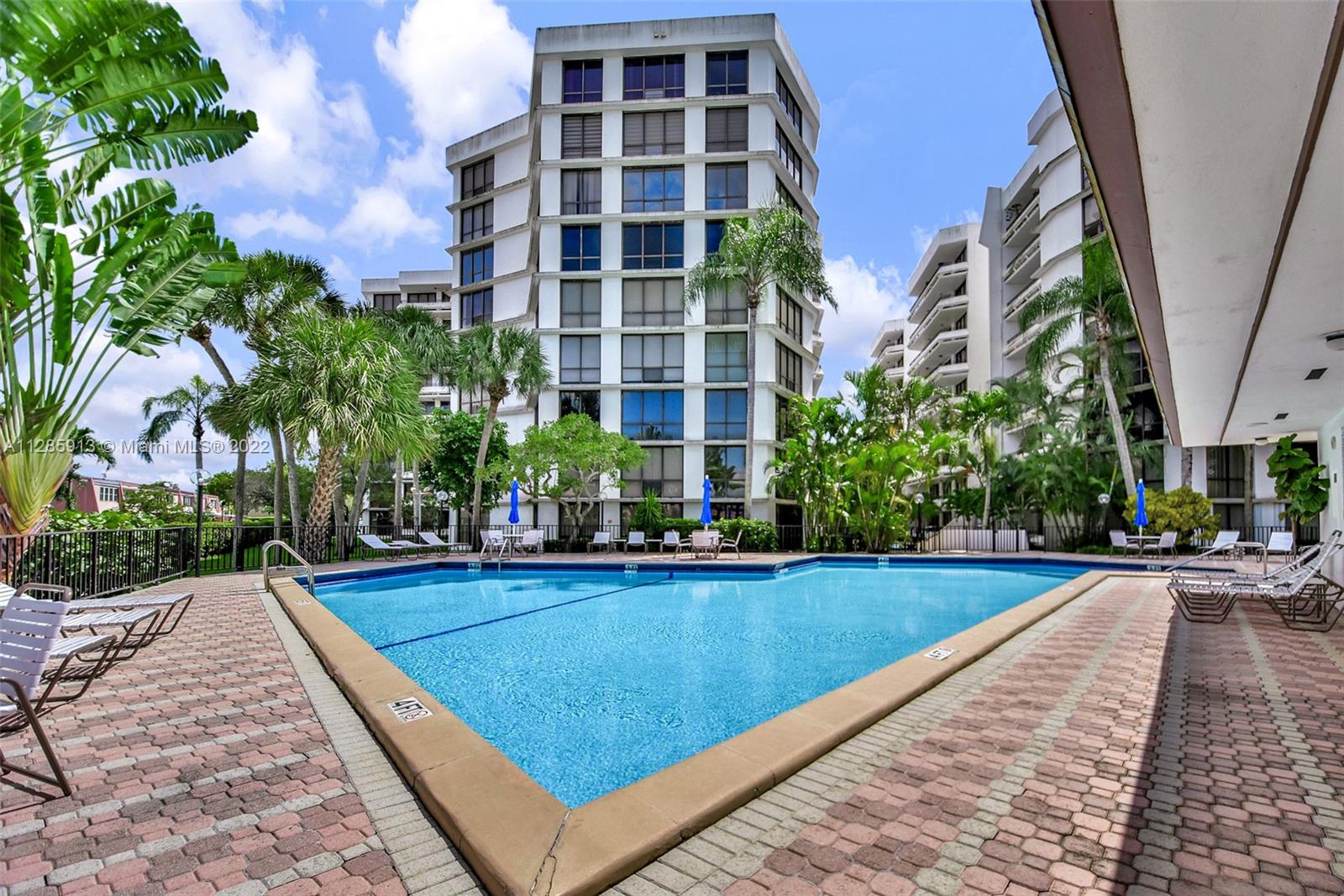 TOWERS OF KENDALE LAKES C - Residential