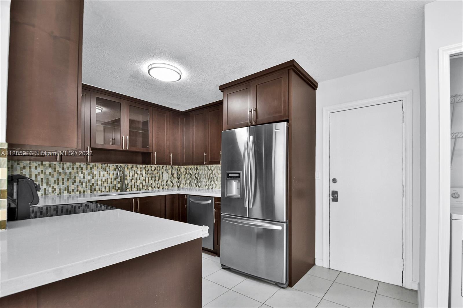 TOWERS OF KENDALE LAKES C - Residential