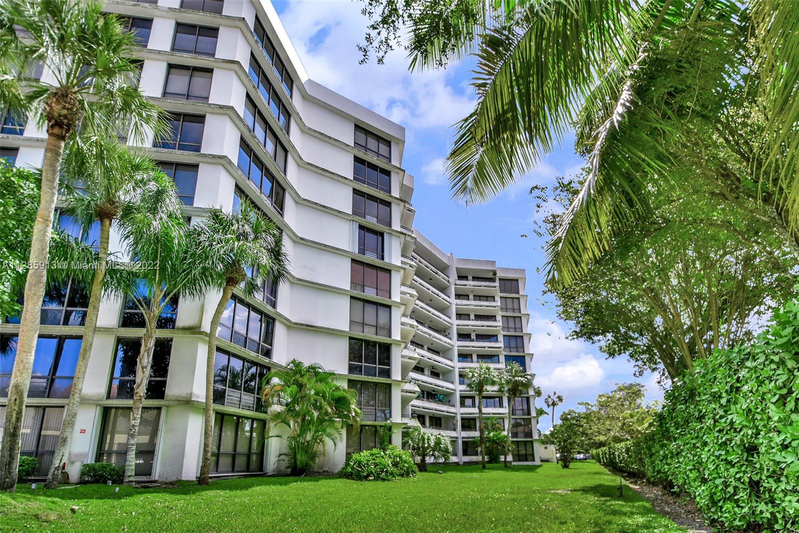 TOWERS OF KENDALE LAKES C - Residential