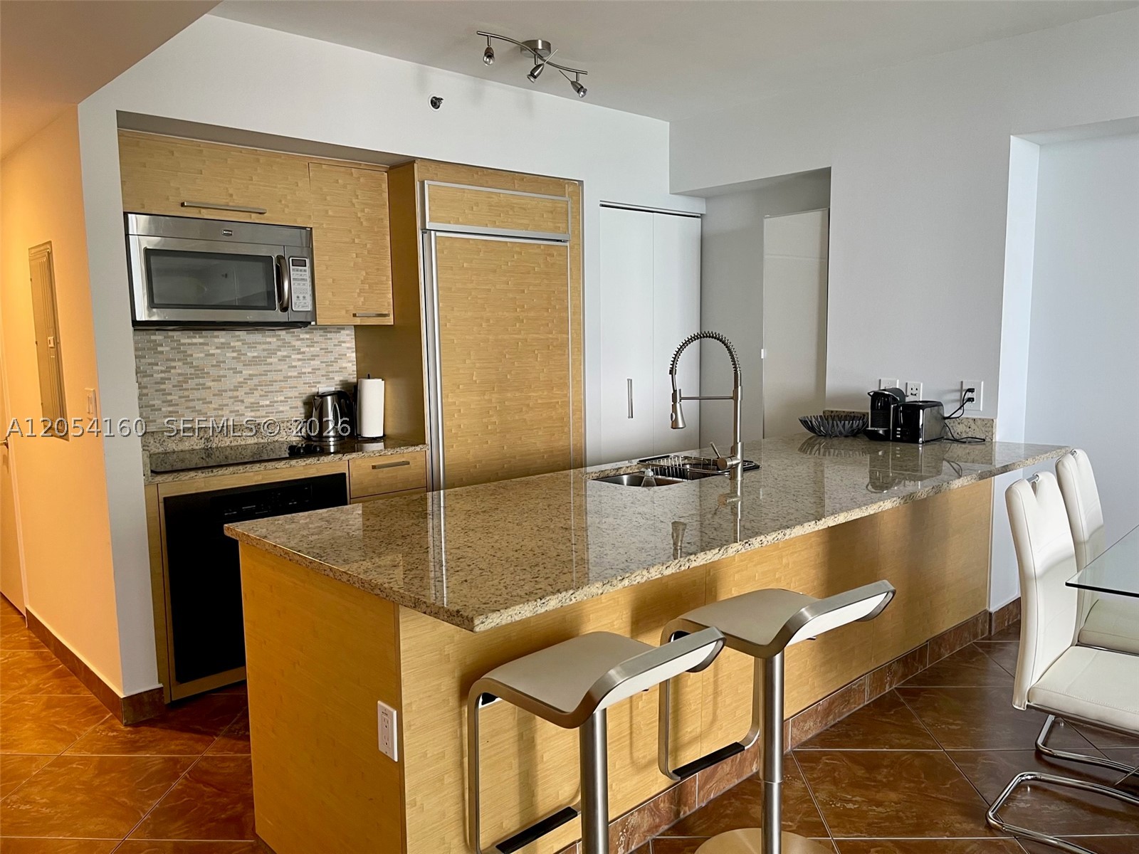 BEACH CLUB TWO CONDO - Residential