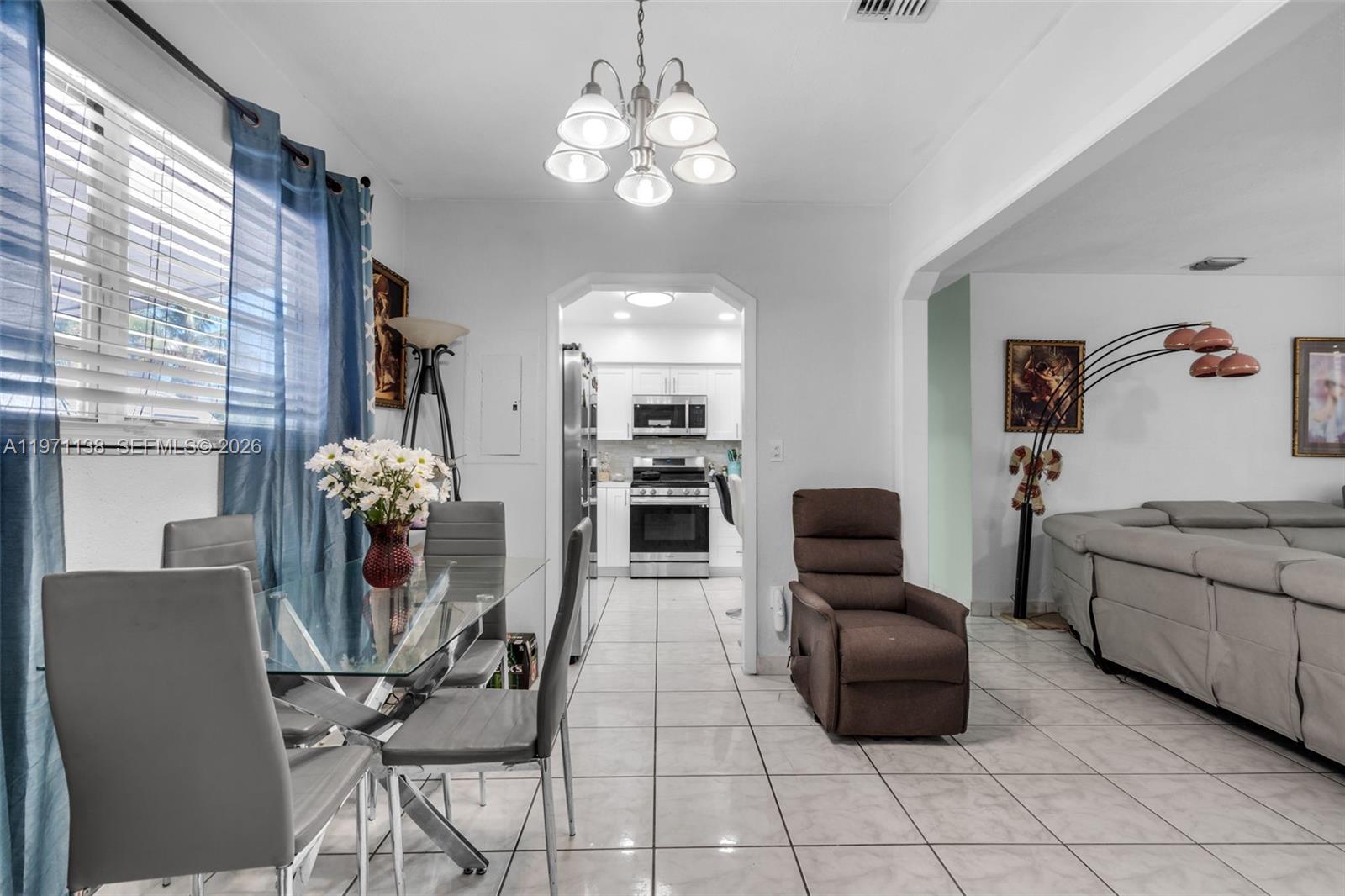 HIGHVIEW GARDENS - Residential