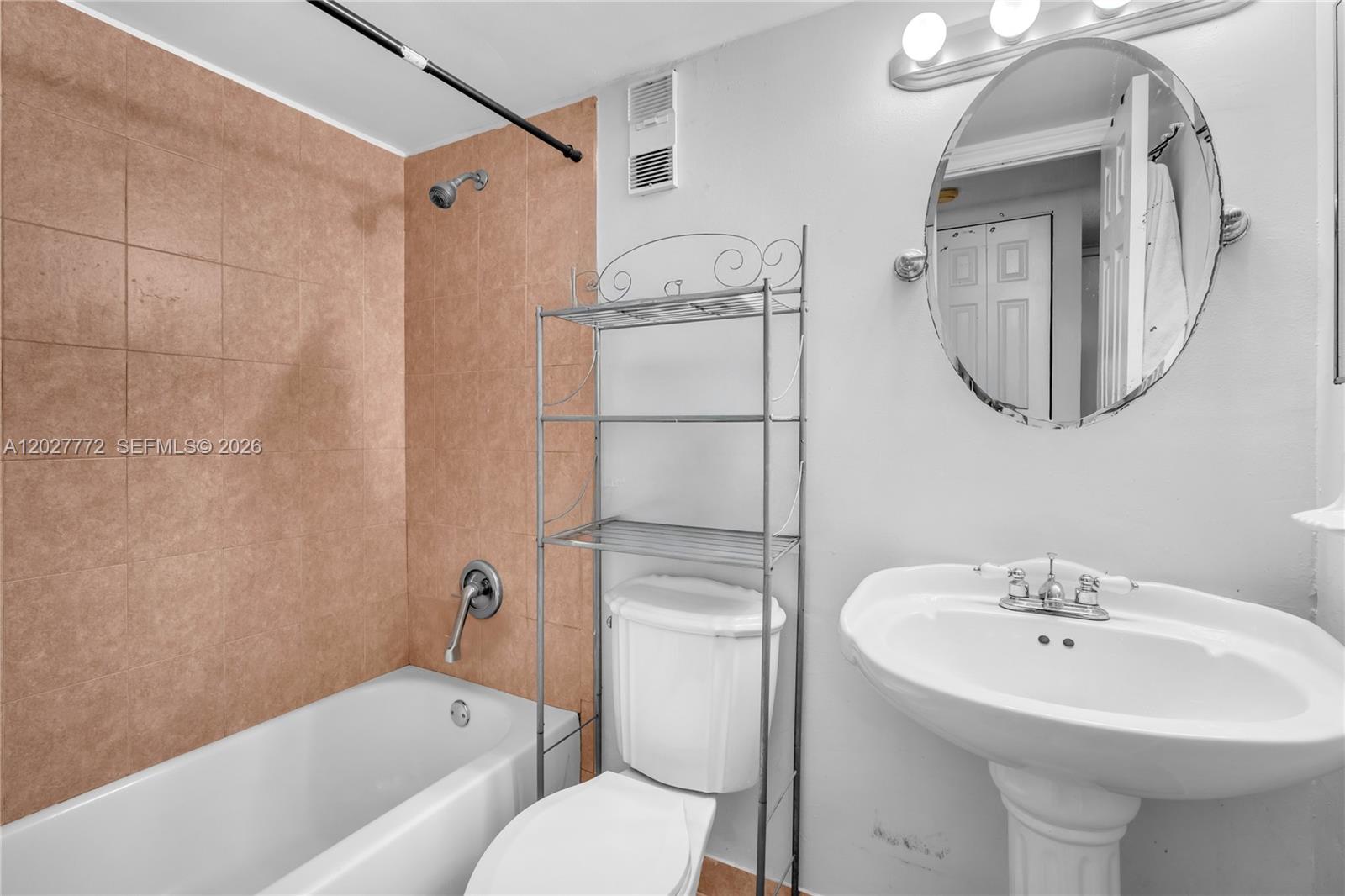 PINE LAKE SEVEN CONDO - Residential